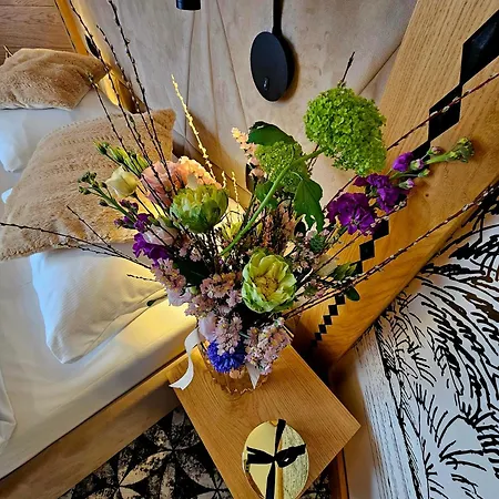 Regina I & Frühstückspension 3*