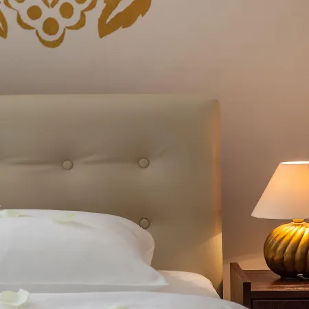 Regina I & Frühstückspension