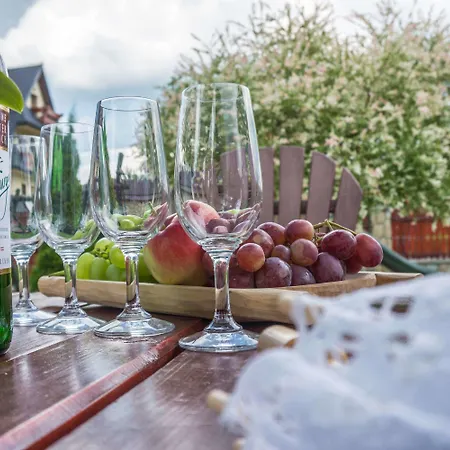 Regina I &